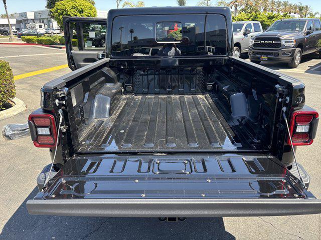new 2025 Jeep Gladiator car, priced at $55,680