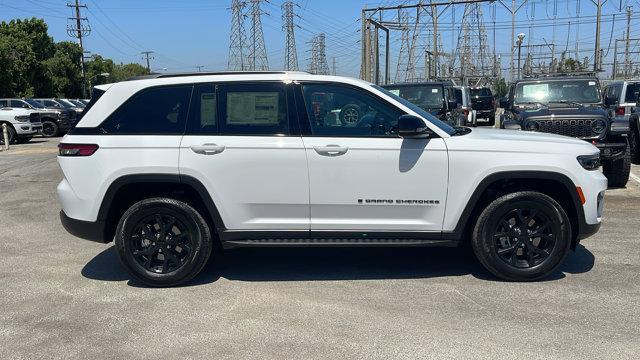 new 2024 Jeep Grand Cherokee car, priced at $45,810