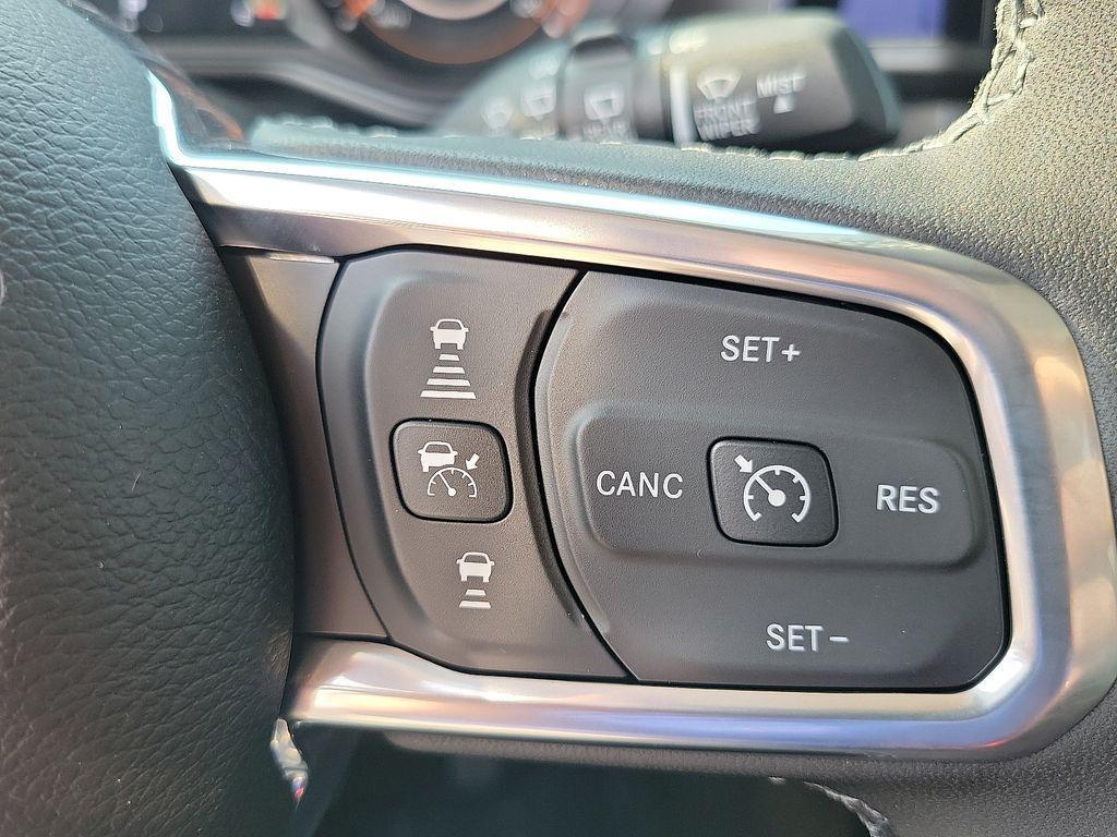 new 2025 Jeep Wrangler car, priced at $55,360