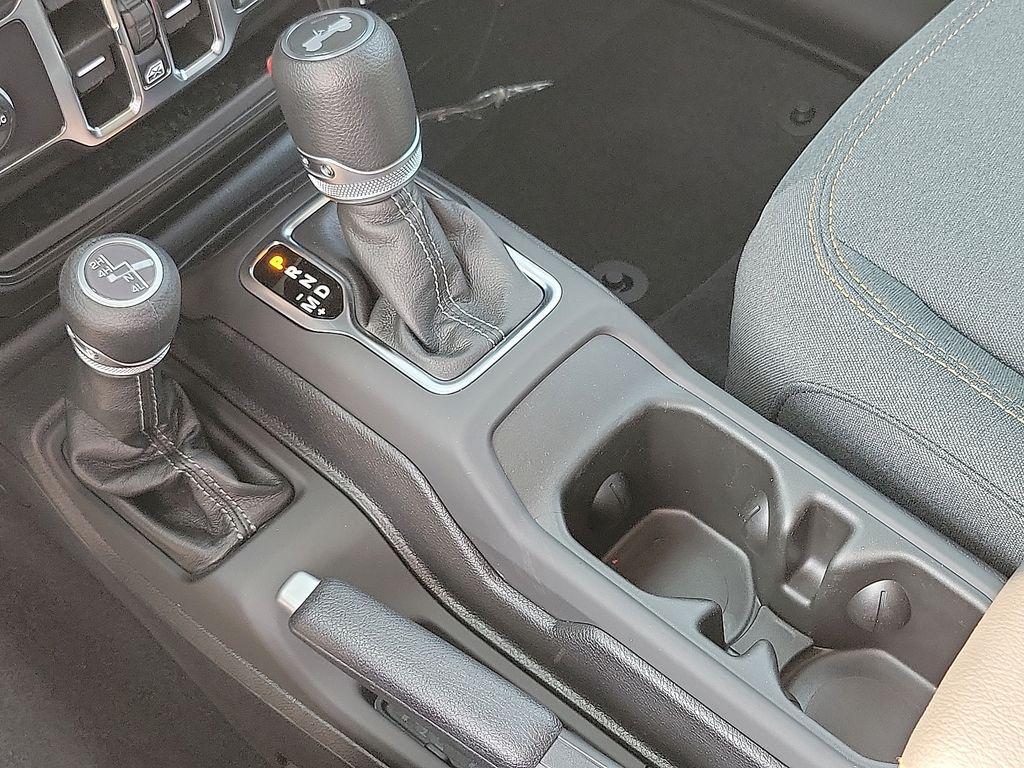 new 2025 Jeep Wrangler car, priced at $55,360