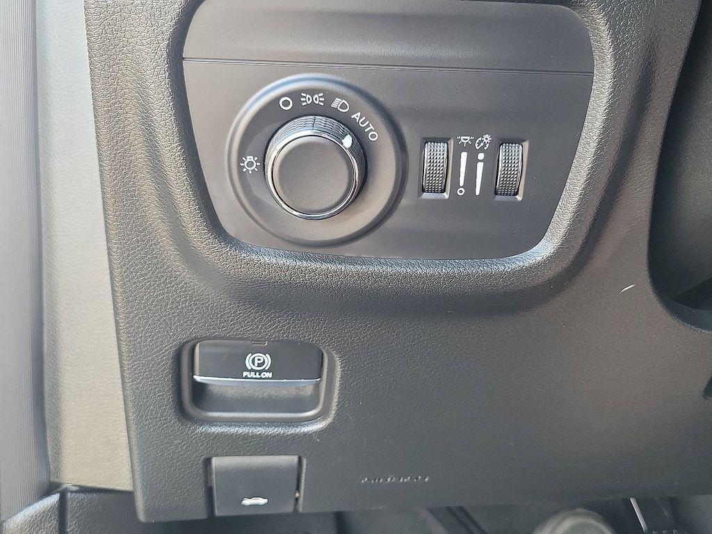 used 2024 Jeep Grand Cherokee L car, priced at $31,000