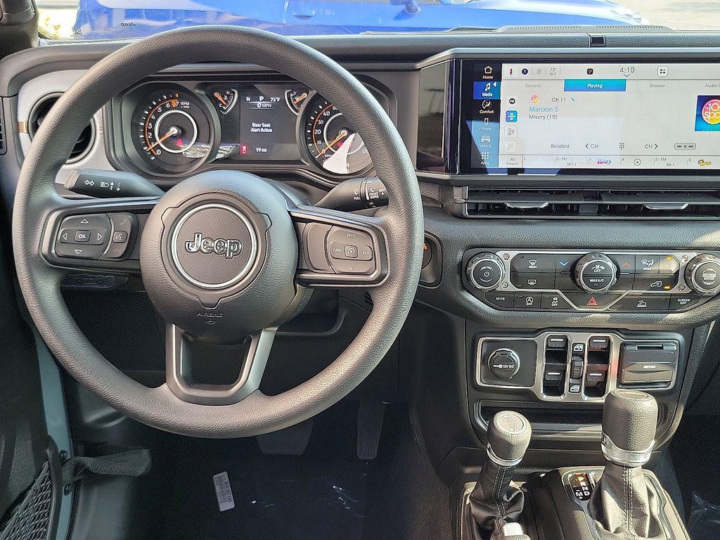 new 2025 Jeep Gladiator car, priced at $42,940