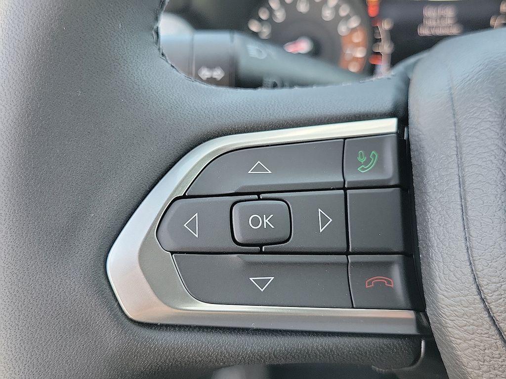 new 2025 Jeep Compass car, priced at $25,564