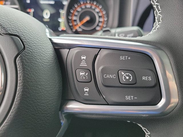 new 2025 Jeep Wrangler car, priced at $55,671