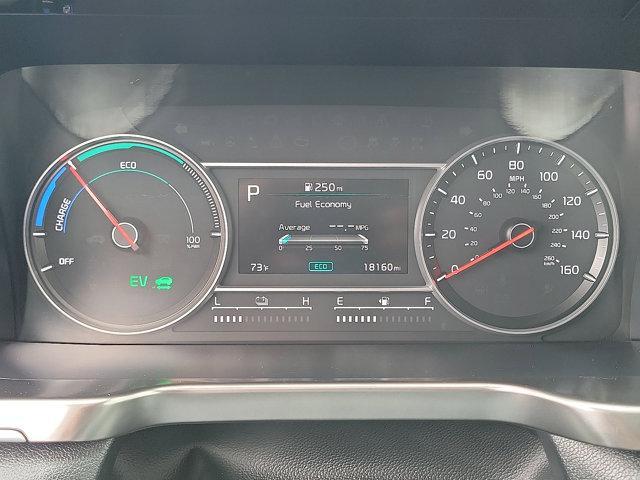 used 2024 Kia Sorento Hybrid car, priced at $34,500