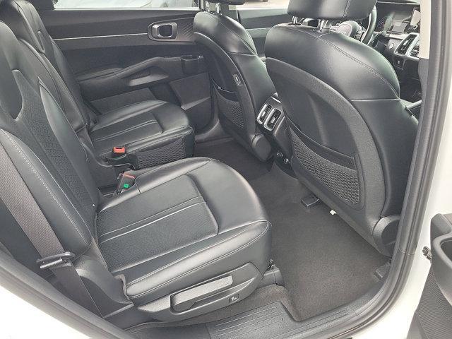 used 2024 Kia Sorento Hybrid car, priced at $34,500