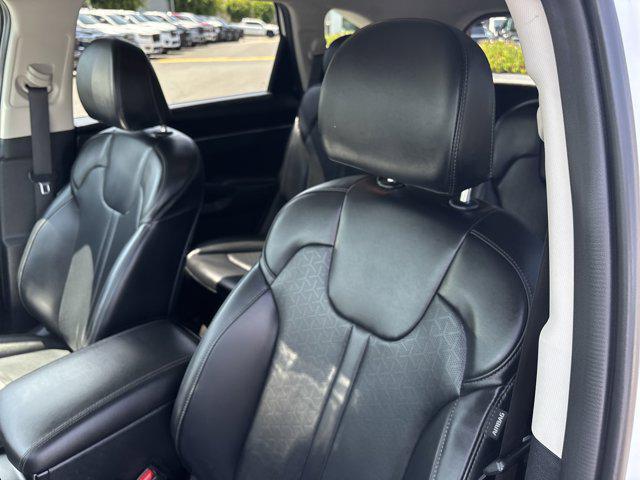 used 2024 Kia Sorento Hybrid car, priced at $34,999