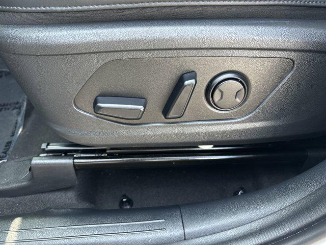 used 2024 Kia Sorento Hybrid car, priced at $34,999