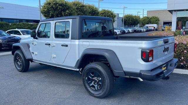 new 2024 Jeep Gladiator car, priced at $43,190