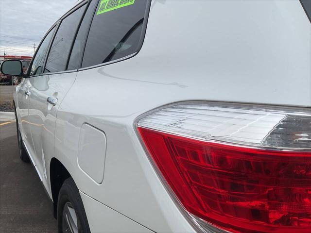 used 2011 Toyota Highlander car, priced at $12,500