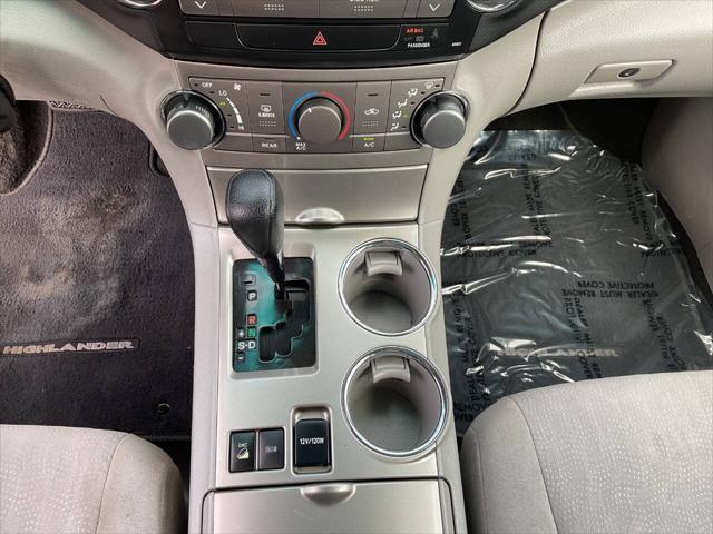 used 2012 Toyota Highlander car, priced at $14,995