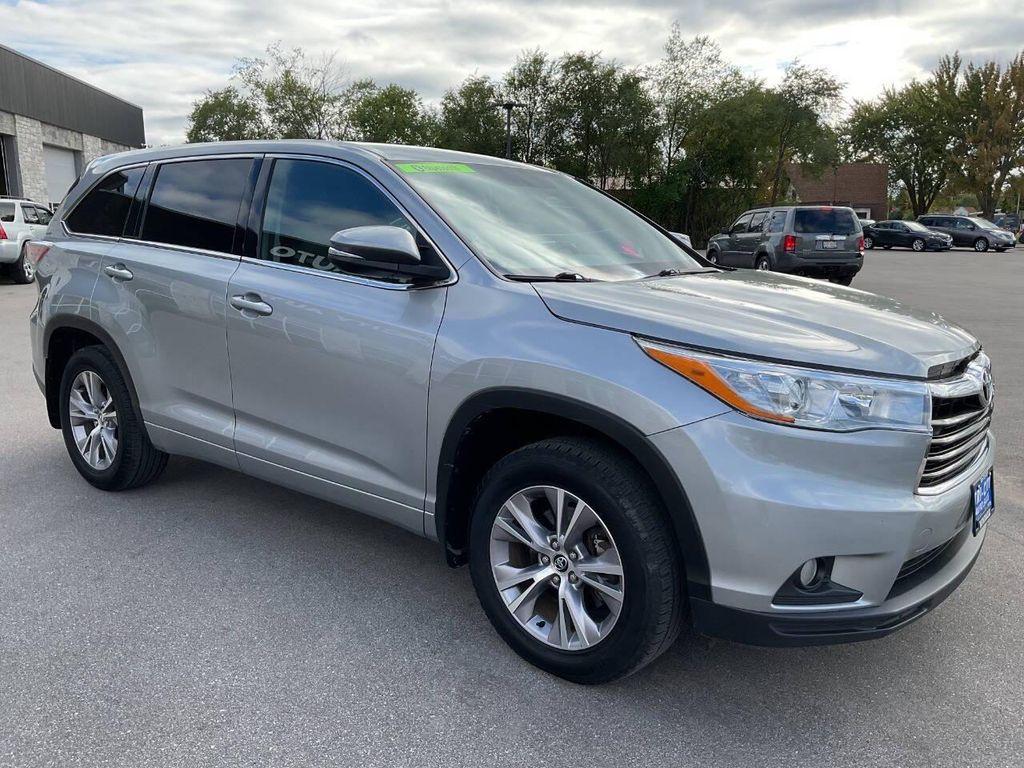 used 2016 Toyota Highlander car, priced at $17,995