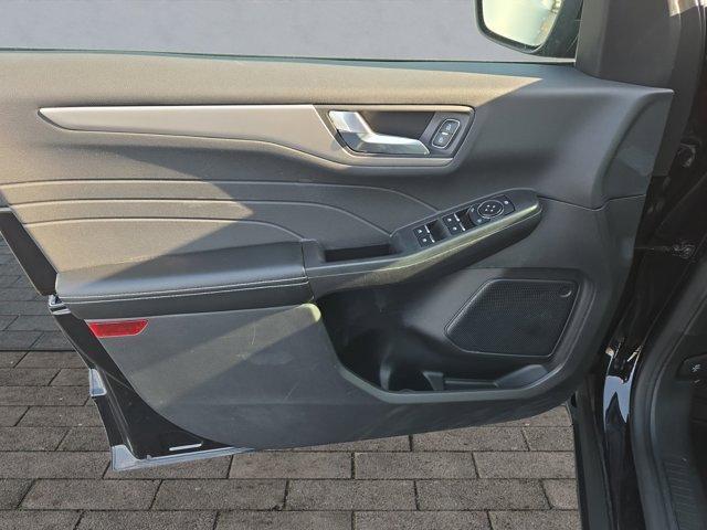 used 2022 Ford Escape car, priced at $20,995