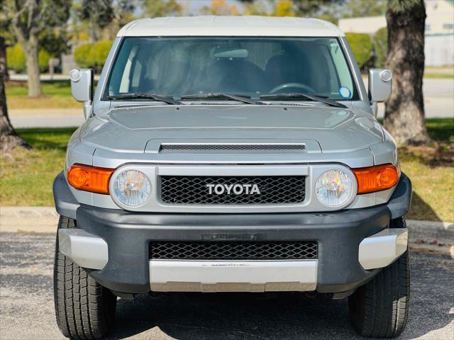 used 2007 Toyota FJ Cruiser car, priced at $12,900