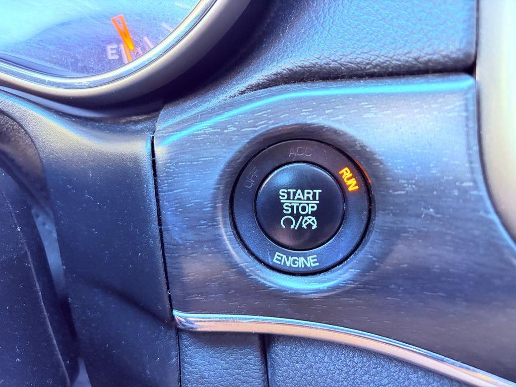 used 2015 Jeep Grand Cherokee car, priced at $9,900