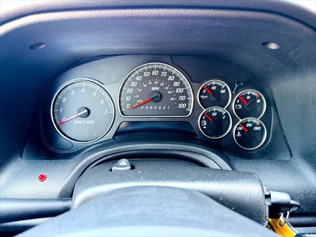 used 2008 GMC Envoy car, priced at $7,900