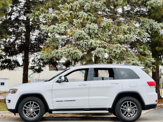 used 2017 Jeep Grand Cherokee car, priced at $17,900