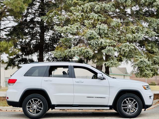 used 2017 Jeep Grand Cherokee car, priced at $17,900