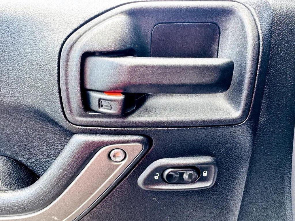 used 2014 Jeep Wrangler Unlimited car, priced at $11,900