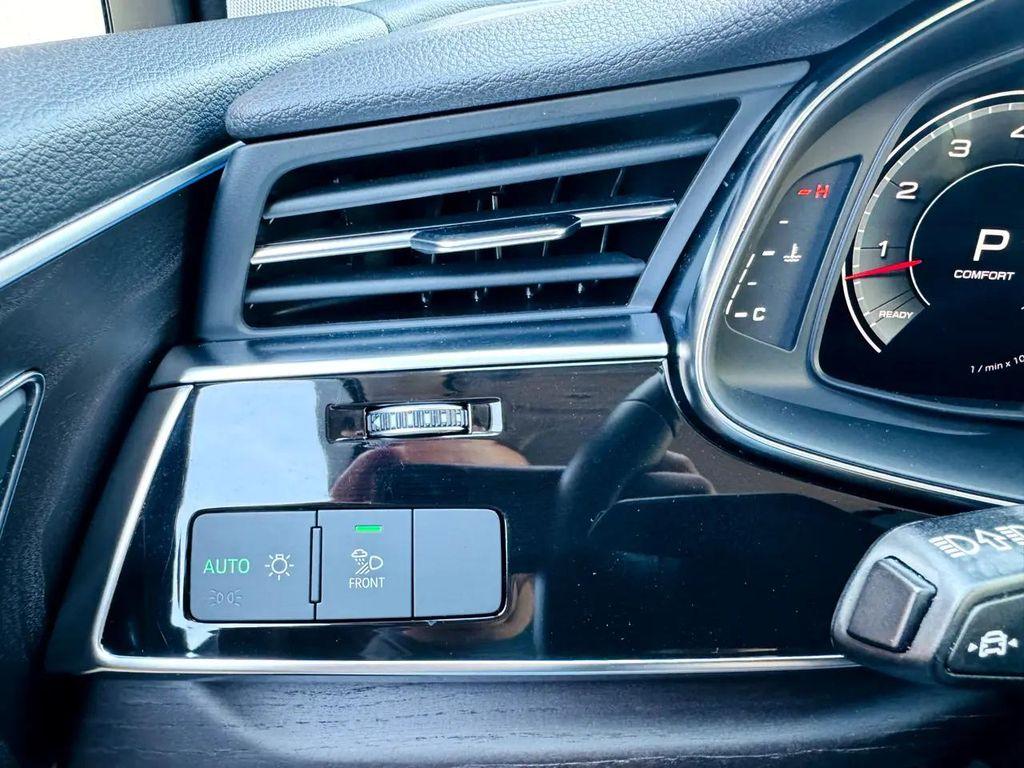 used 2022 Audi Q7 car, priced at $31,900