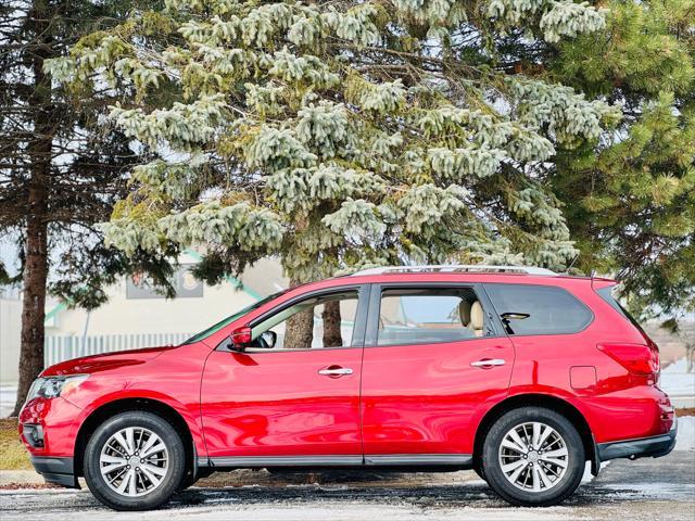 used 2017 Nissan Pathfinder car, priced at $14,900