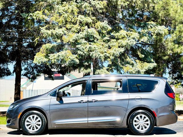 used 2018 Chrysler Pacifica car, priced at $16,500