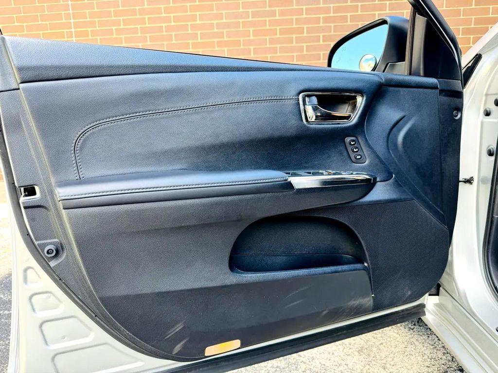 used 2013 Toyota Avalon Hybrid car, priced at $17,900