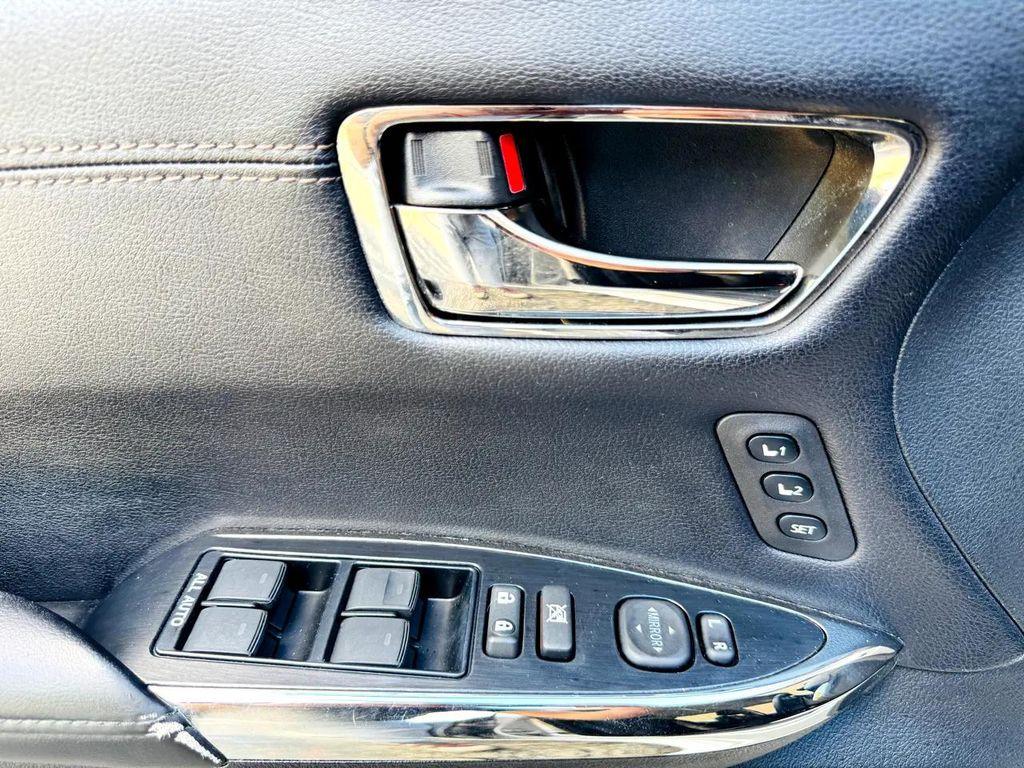 used 2013 Toyota Avalon Hybrid car, priced at $17,900