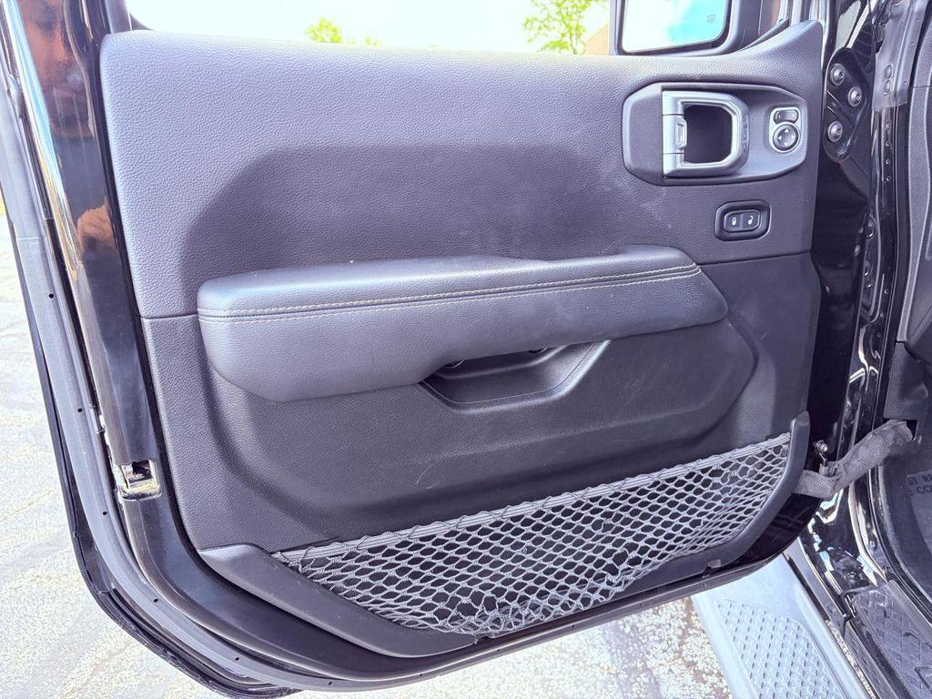 used 2021 Jeep Gladiator car, priced at $31,900