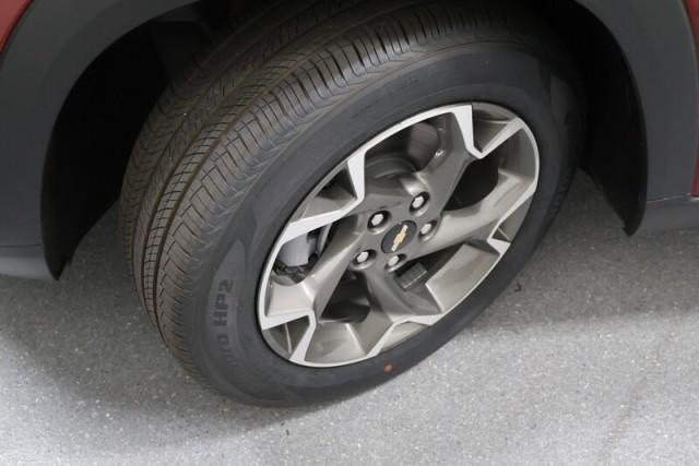 new 2025 Chevrolet Trax car