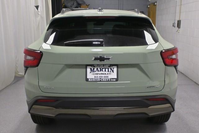 new 2025 Chevrolet Trax car