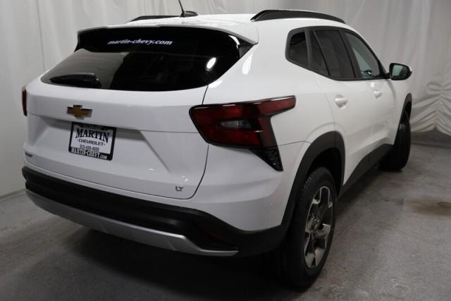 new 2025 Chevrolet Trax car, priced at $24,985