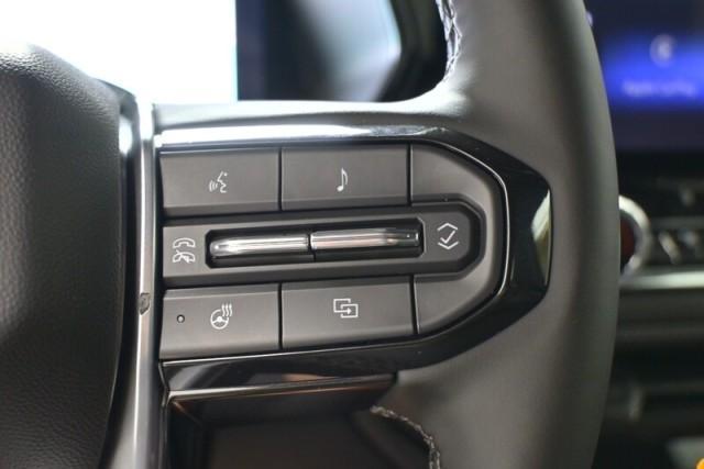 new 2025 Chevrolet Colorado car
