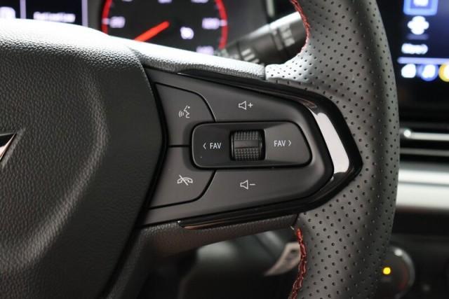 new 2025 Chevrolet Trax car, priced at $25,085