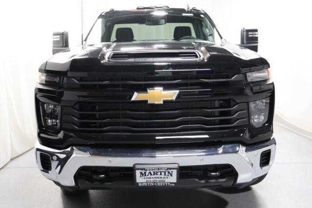 new 2025 Chevrolet Silverado 3500 car