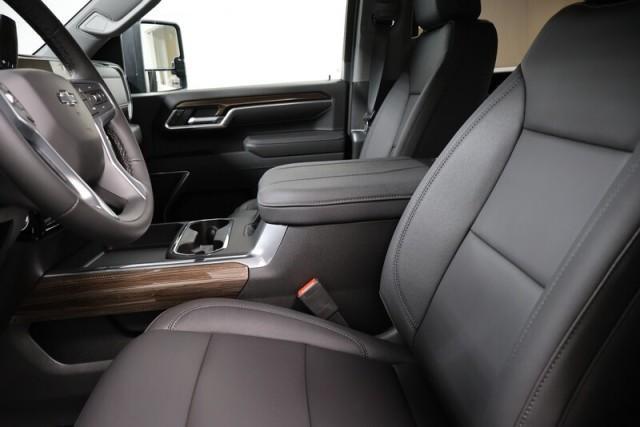 new 2025 Chevrolet Silverado 2500 car, priced at $66,880