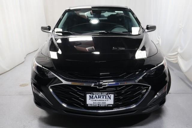 new 2025 Chevrolet Malibu car, priced at $27,495