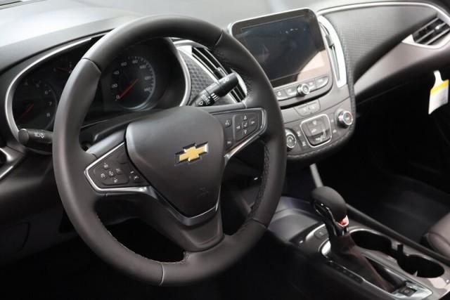 new 2025 Chevrolet Malibu car, priced at $27,495