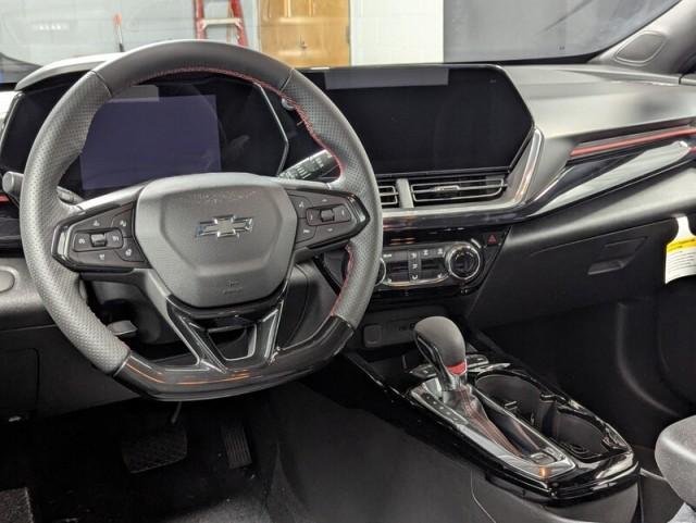 new 2025 Chevrolet Trax car