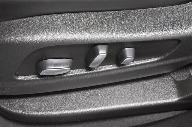 used 2021 Cadillac XT5 car, priced at $29,999