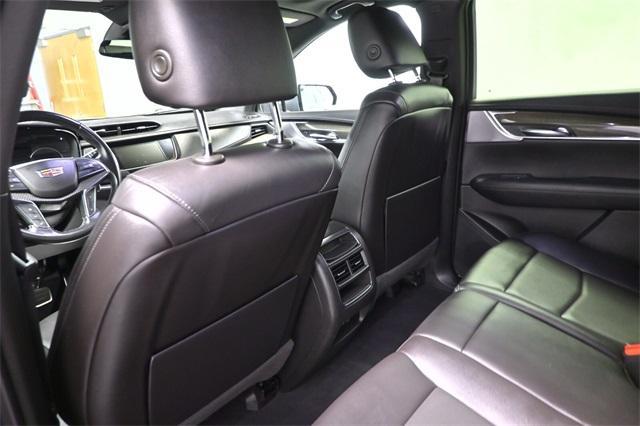 used 2021 Cadillac XT5 car, priced at $29,999