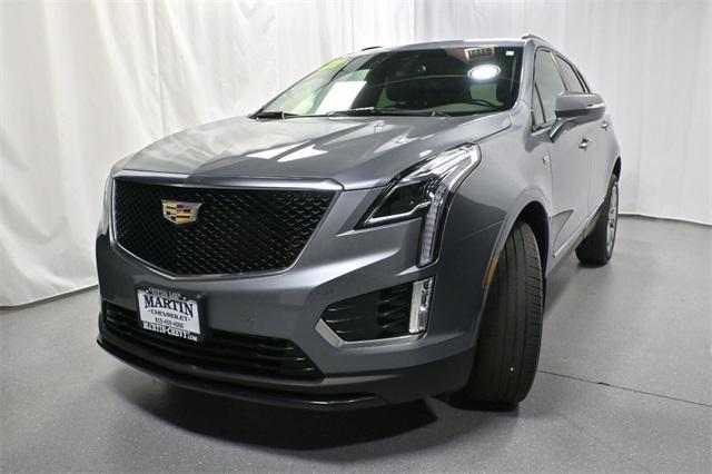 used 2021 Cadillac XT5 car, priced at $29,999