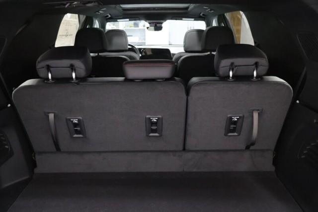new 2025 Chevrolet Traverse car