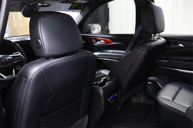 used 2024 Chevrolet Traverse car, priced at $50,971