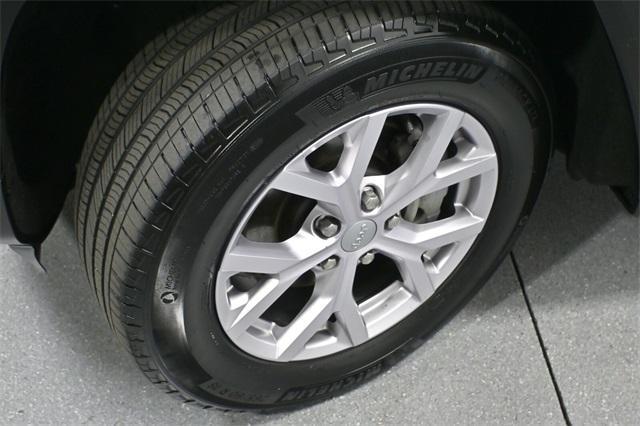 used 2022 Jeep Grand Cherokee car, priced at $32,471