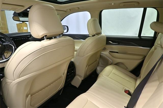 used 2022 Jeep Grand Cherokee car, priced at $32,471
