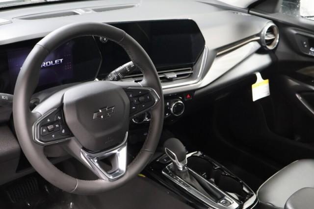 new 2025 Chevrolet Trax car, priced at $27,485