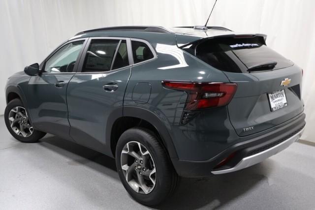 new 2025 Chevrolet Trax car, priced at $25,385