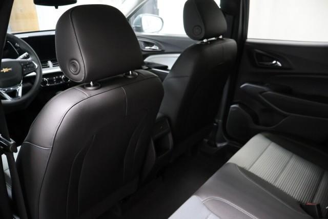 new 2025 Chevrolet Trax car, priced at $25,385
