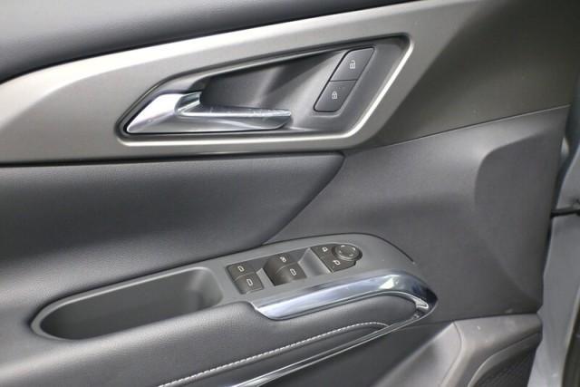 new 2026 Chevrolet Traverse car, priced at $44,695